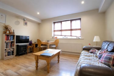2 bed flat, Thornton Court, Newcastle Upon Tyne, Newcastle, NE14ES - Image 2